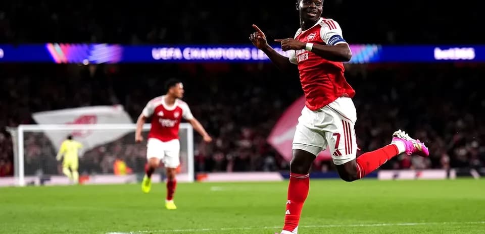 Jugador celebra un gol en la Champions League