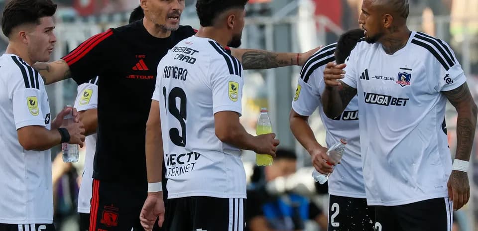 Jugadores de Colo Colo en el partido