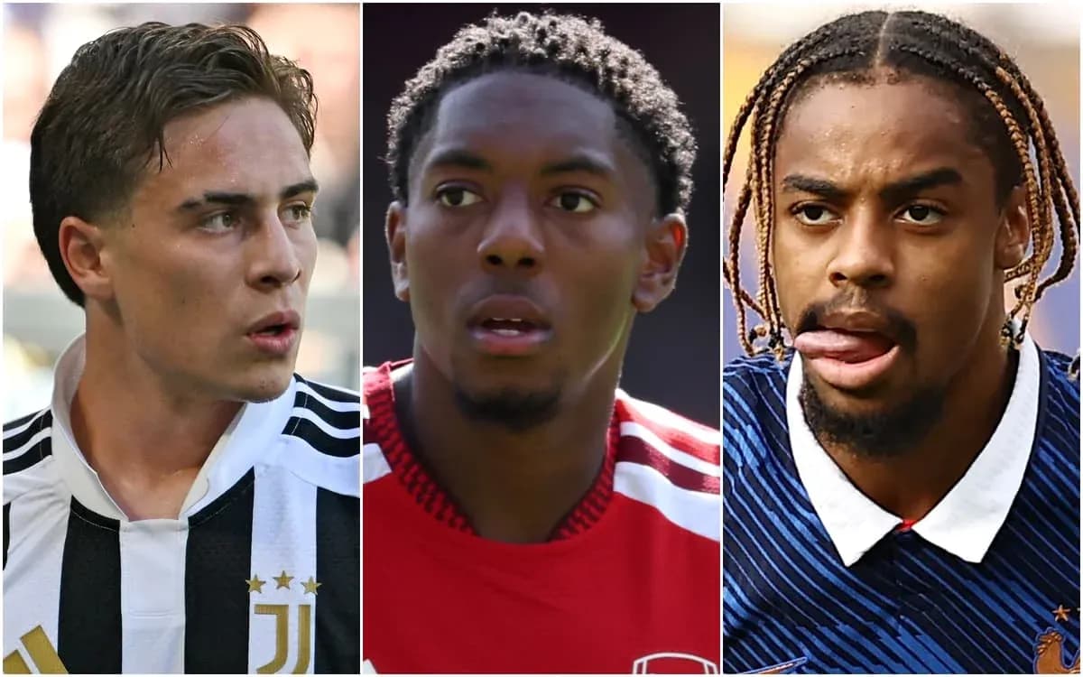 Tres jugadores de fútbol en retratos individuales