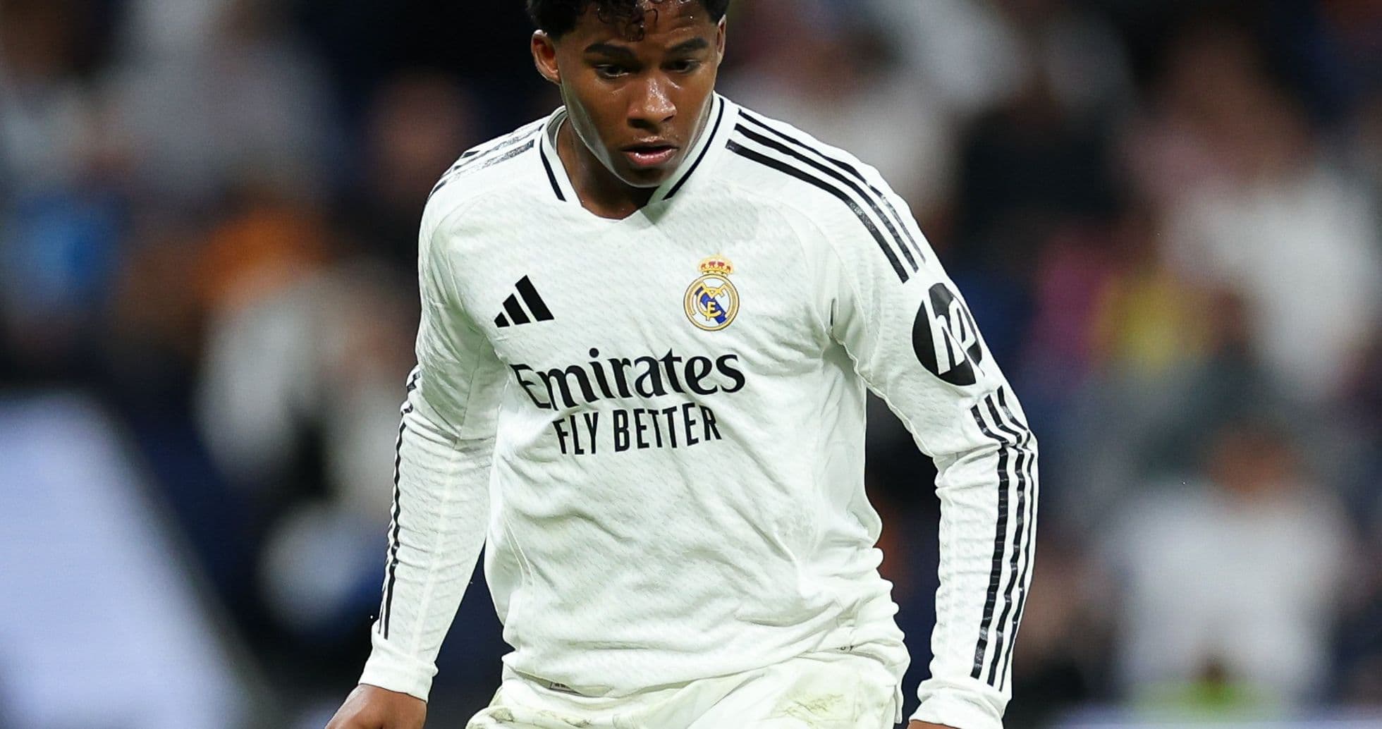 Jugador del Real Madrid en acción durante el partido