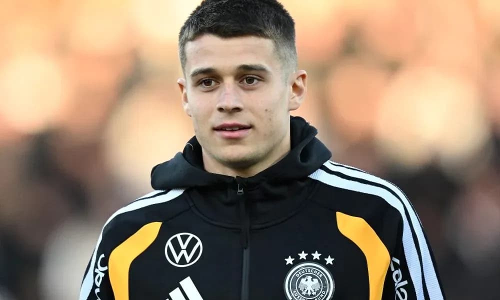 Jugador de Alemania en sesión de calentamiento
