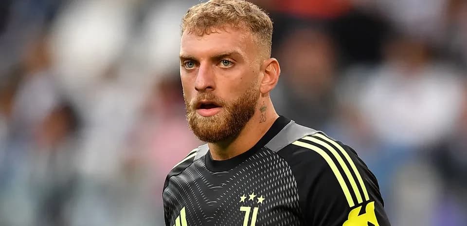 Portero de Juventus en el campo durante partido