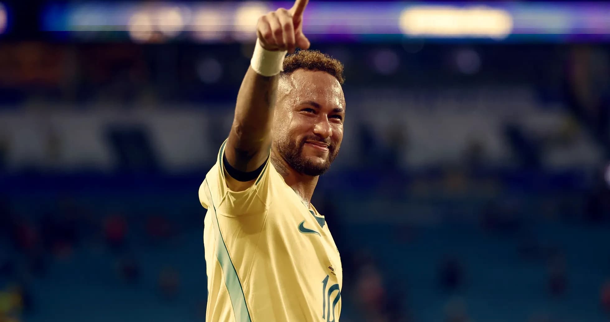 Jugador celebrando con dedo apuntando hacia arriba