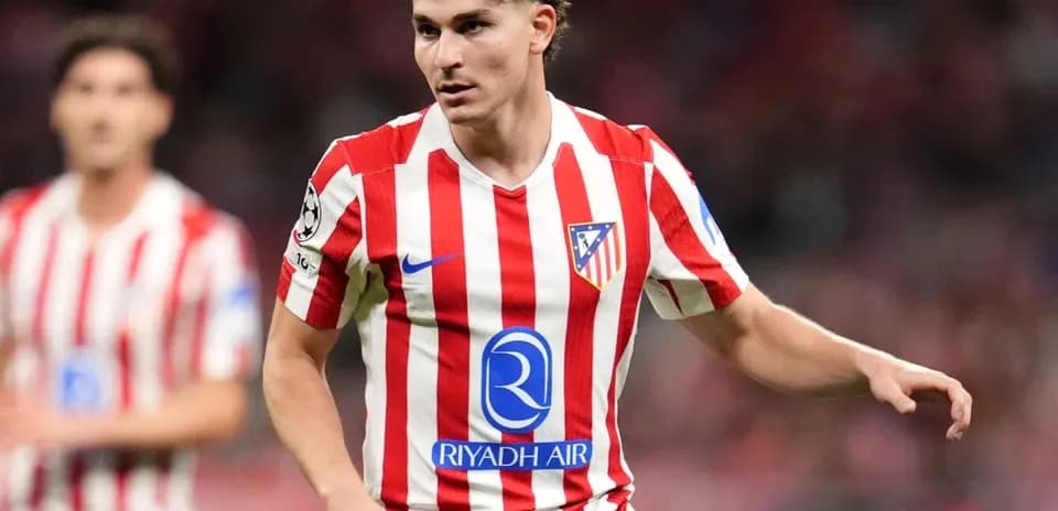 Jugador de Atlético de Madrid en acción durante partido