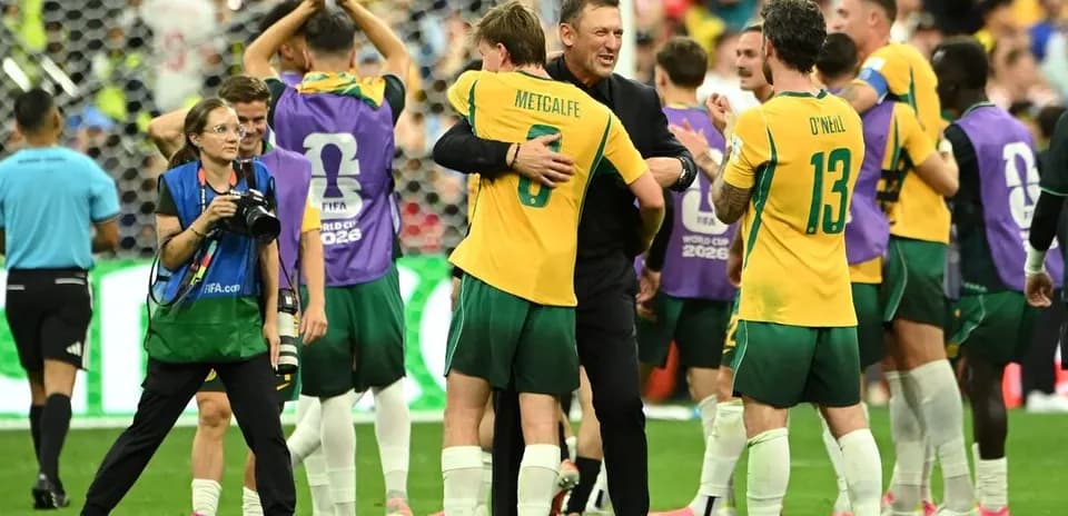 Celebración de jugadores australianos tras el partido