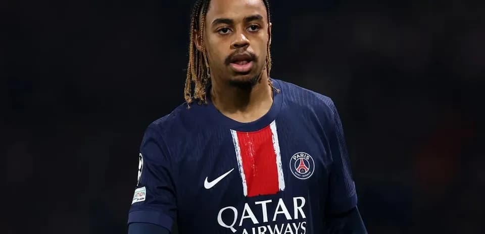 Jugador de PSG en acción durante el partido