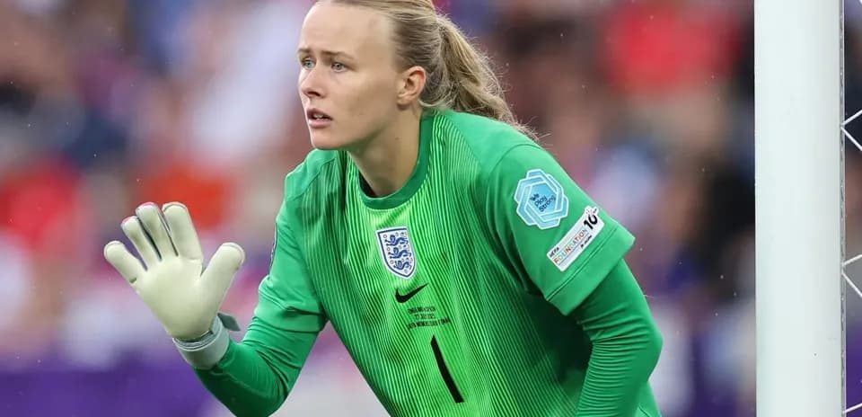 Portera de Inglaterra en acción durante un partido