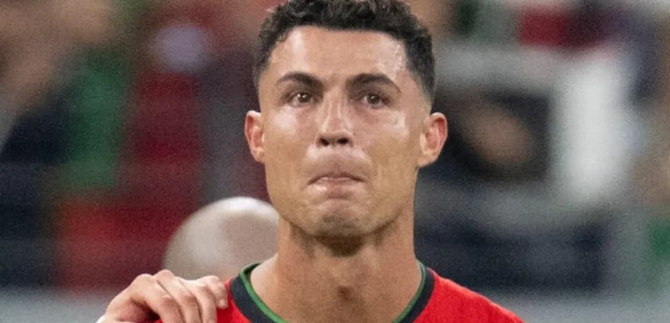 Jugador con camiseta de Portugal durante el partido