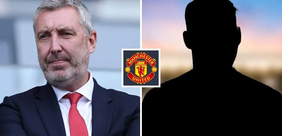 Entrenador de fútbol con logo de Manchester United