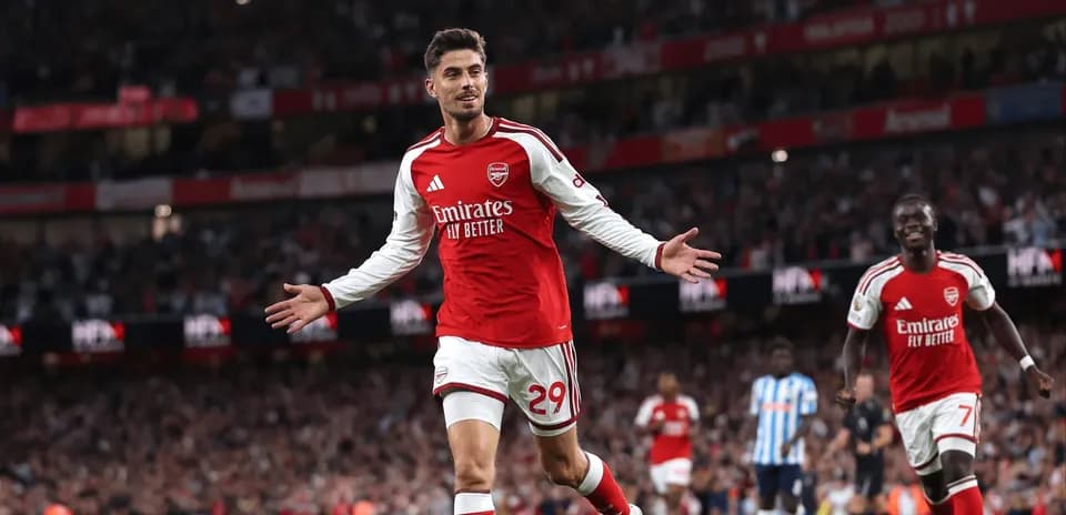 Celebración de un jugador de Arsenal en el estadio
