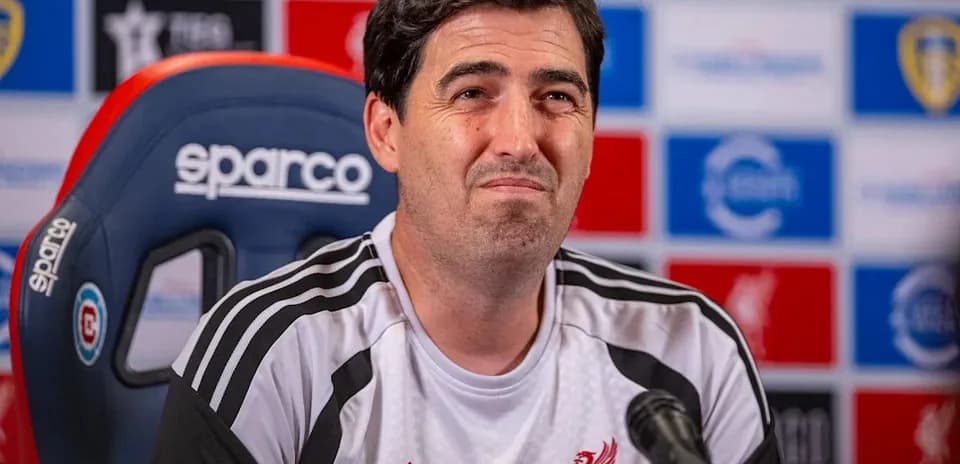 Entrenador de Liverpool en rueda de prensa