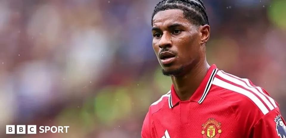 Jugador de Manchester United en acción durante partido
