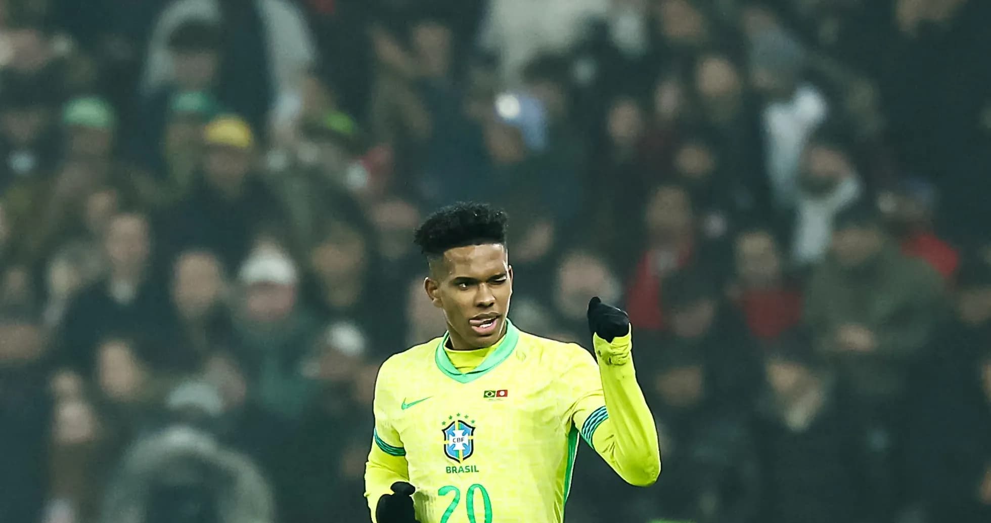 Jugador de Brasil celebrando en el partido
