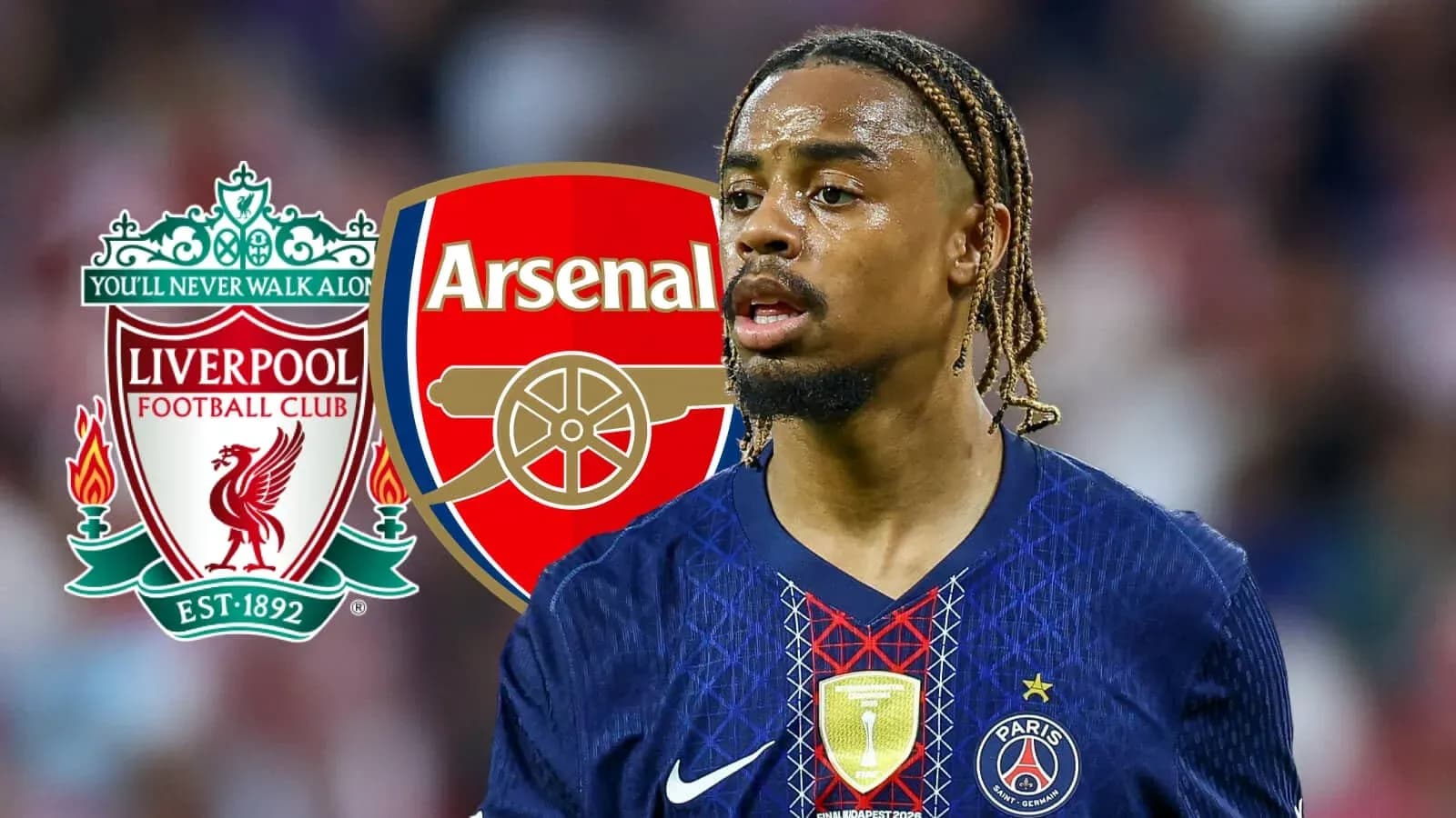 Jugador de PSG con logotipos de Liverpool y Arsenal