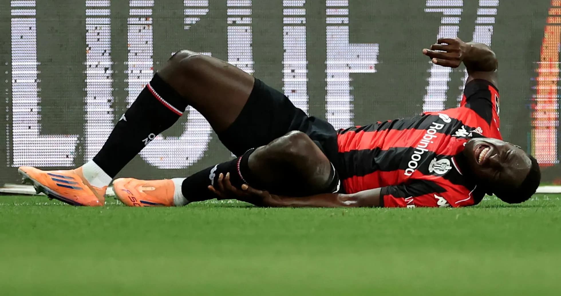 Jugador en el suelo tras sufrir una lesión
