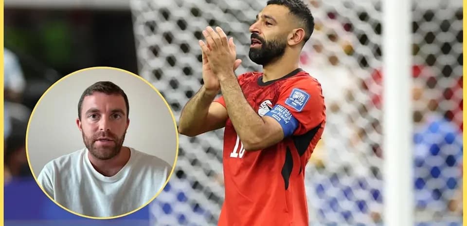 Jugador de Egipto aplaudiendo en el partido