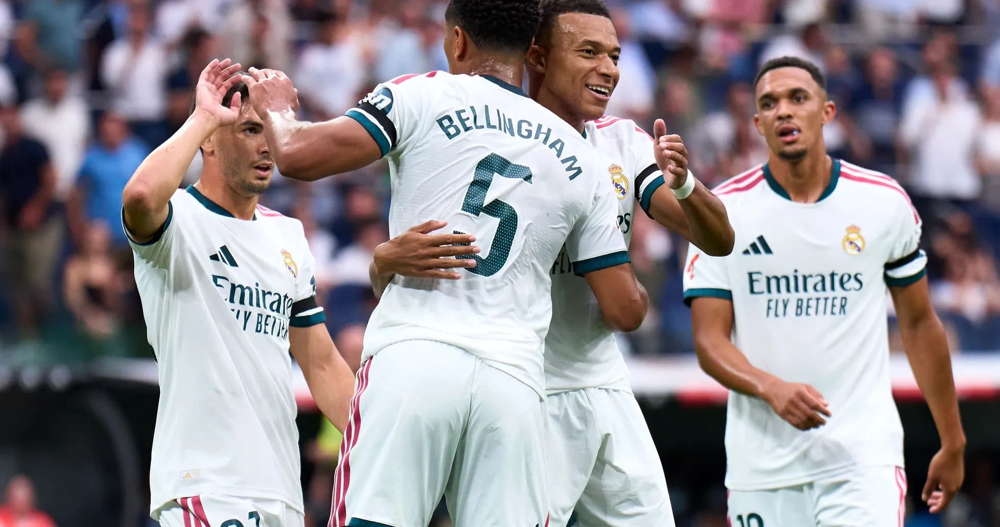 Jugadores del Real Madrid celebrando un gol