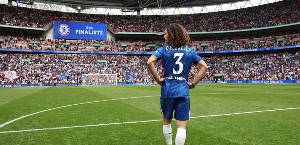 Jugador de Chelsea en el campo durante final
