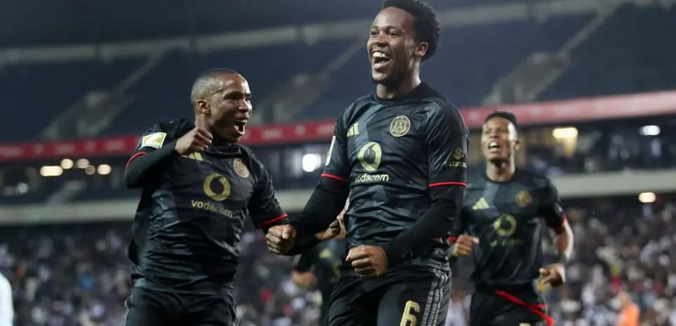 Jugadores de Orlando Pirates celebrando un gol en el partido