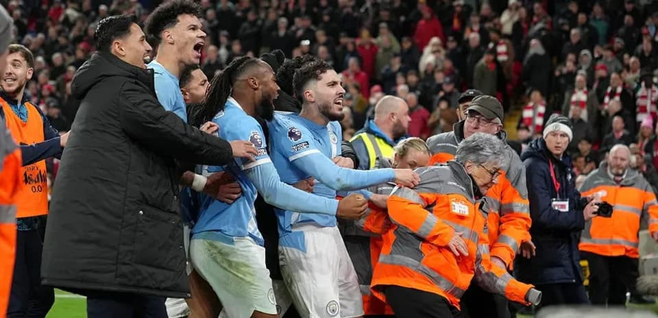 Jugadores de Manchester City celebrando una victoria