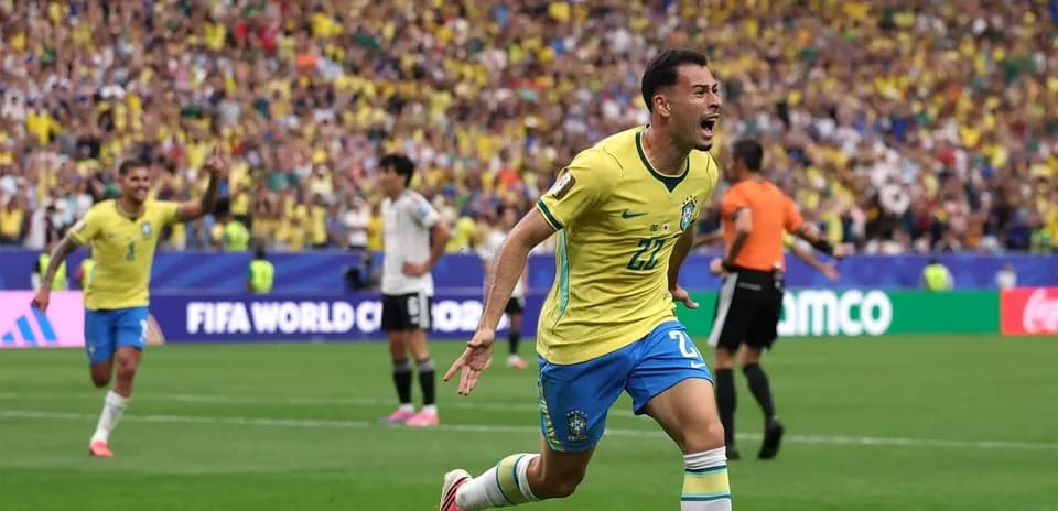 Jugador de Brasil celebrando un gol en el Mundial