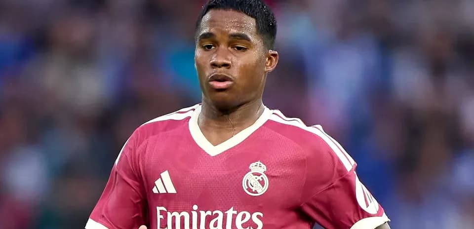 Jugador de Real Madrid en acción durante partido