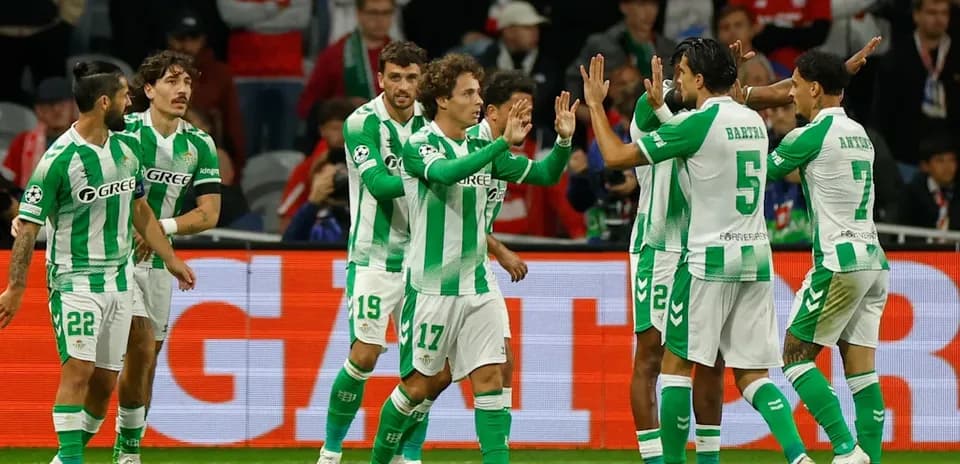 Jugadores del Real Betis celebrando un gol en el partido