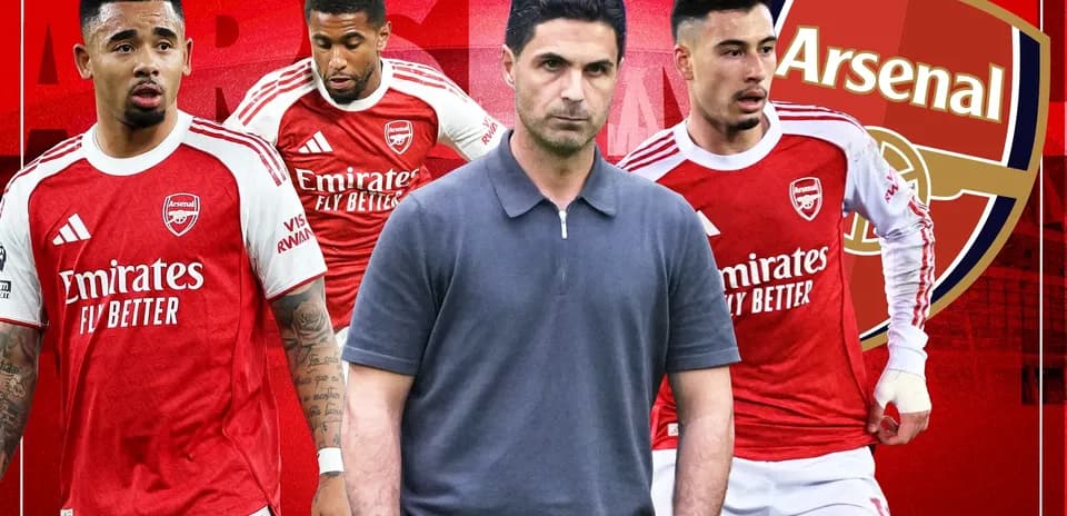 Jugadores del Arsenal y entrenador en fondo rojo