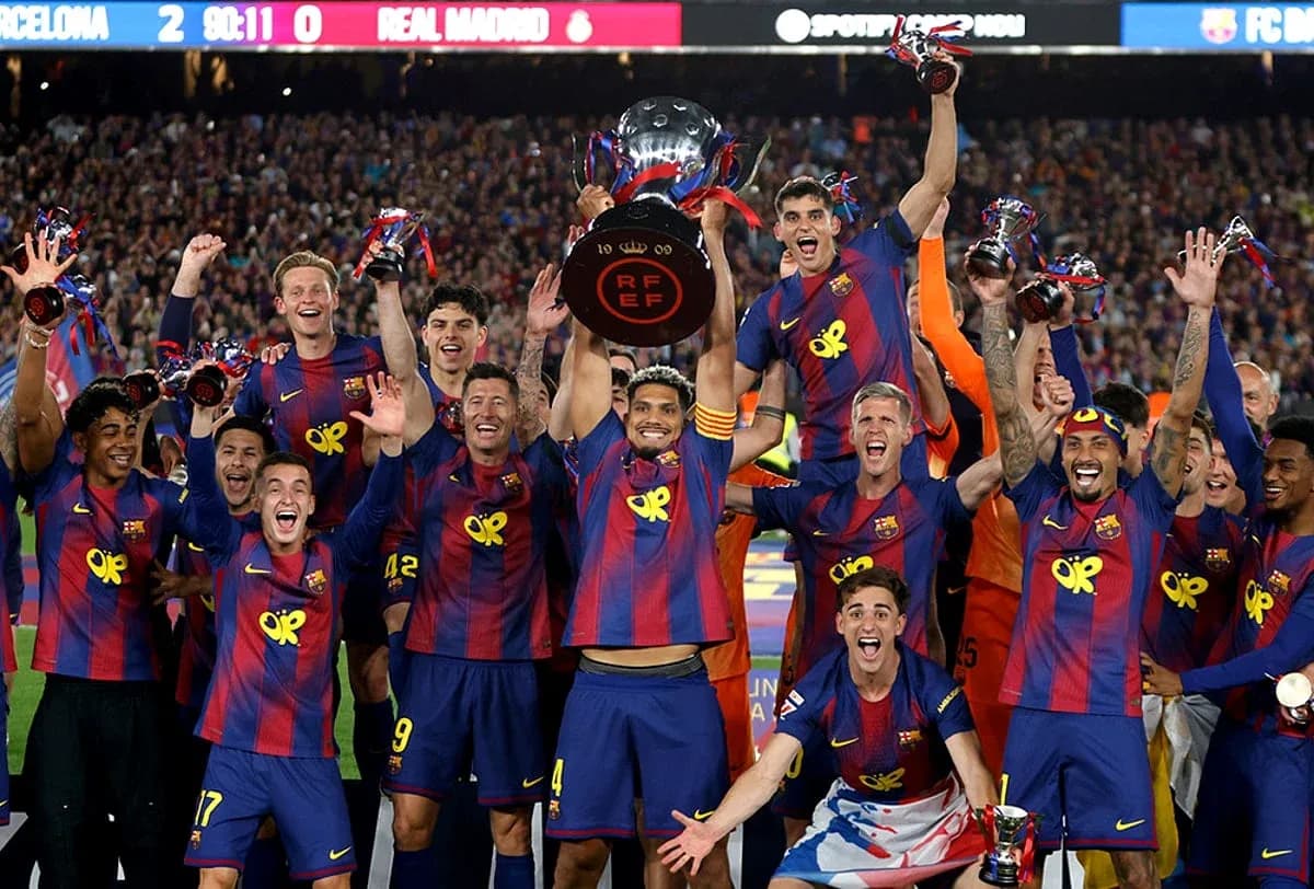 Jugadores del Barcelona celebrando un título