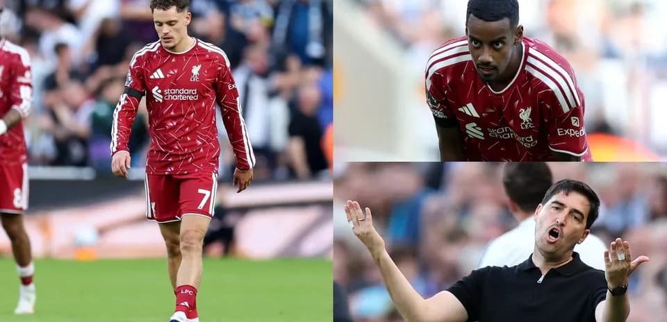 Jugadores de Liverpool y entrenador en partido