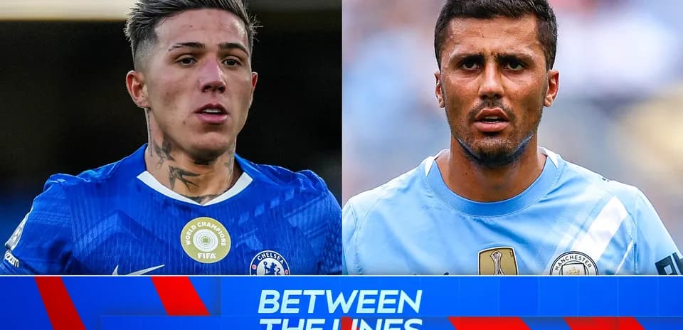 Jugadores de Chelsea y Manchester City en acción
