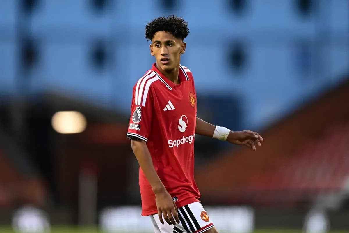 Jugador de Manchester United en el campo durante partido