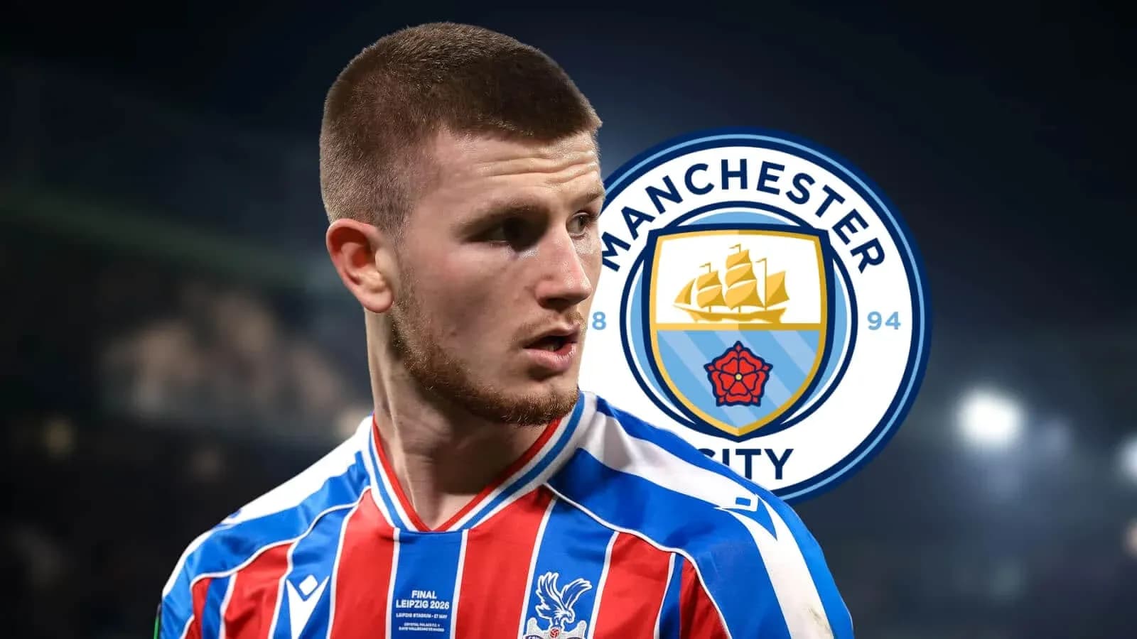 Jugador con camiseta del Crystal Palace y logo de Manchester City