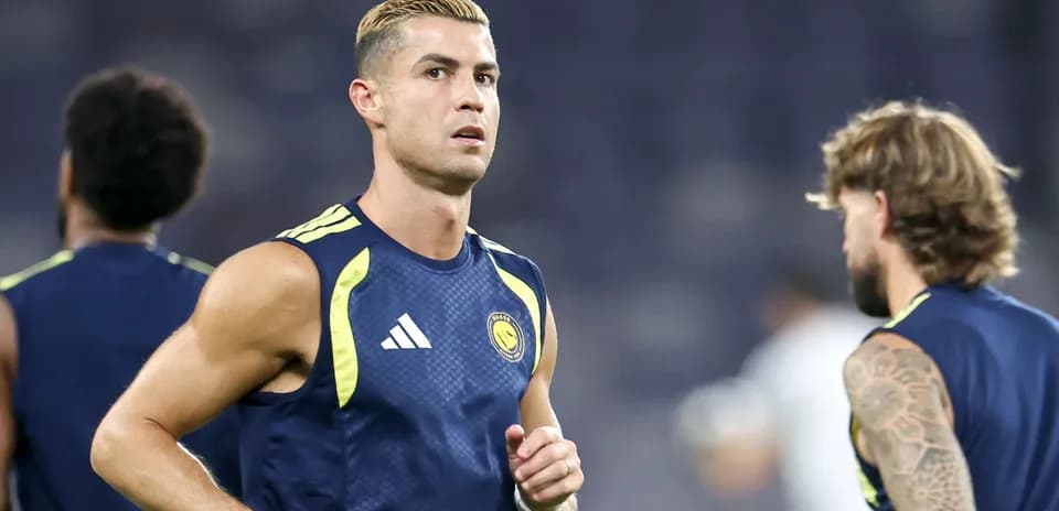 Cristiano Ronaldo entrenando con su equipo