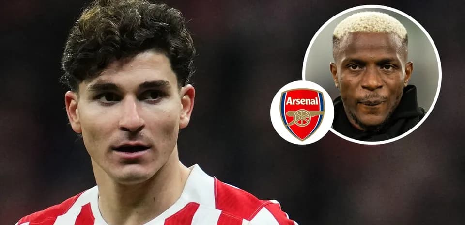 Jugador de Arsenal con camiseta a rayas rojas y blancas