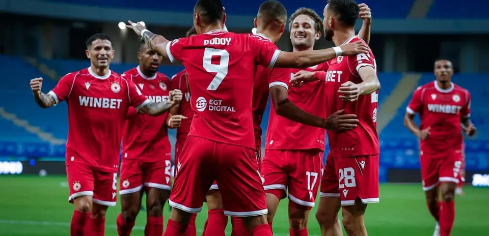 Jugadores de CSKA Sofía celebrando un gol