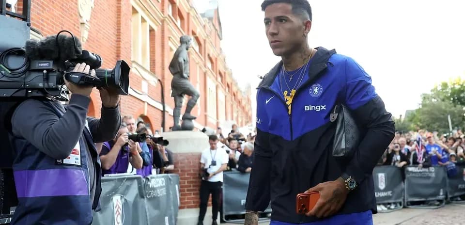 Jugador de Chelsea llegando al estadio antes del partido