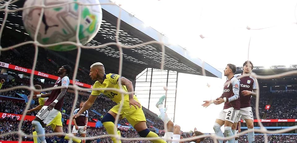 Gol de Tottenham en partido contra Aston Villa