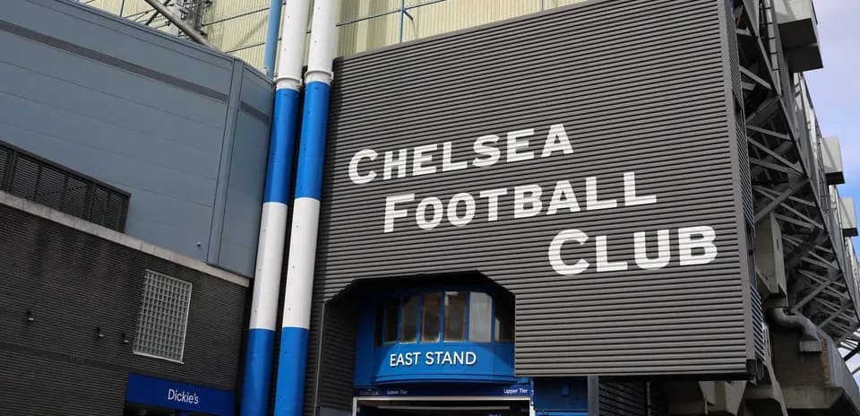 Entrada del East Stand del Chelsea Football Club