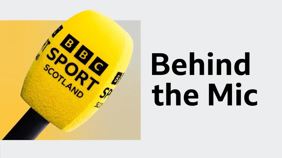 Micrófono de BBC Sport Scotland en fondo amarillo