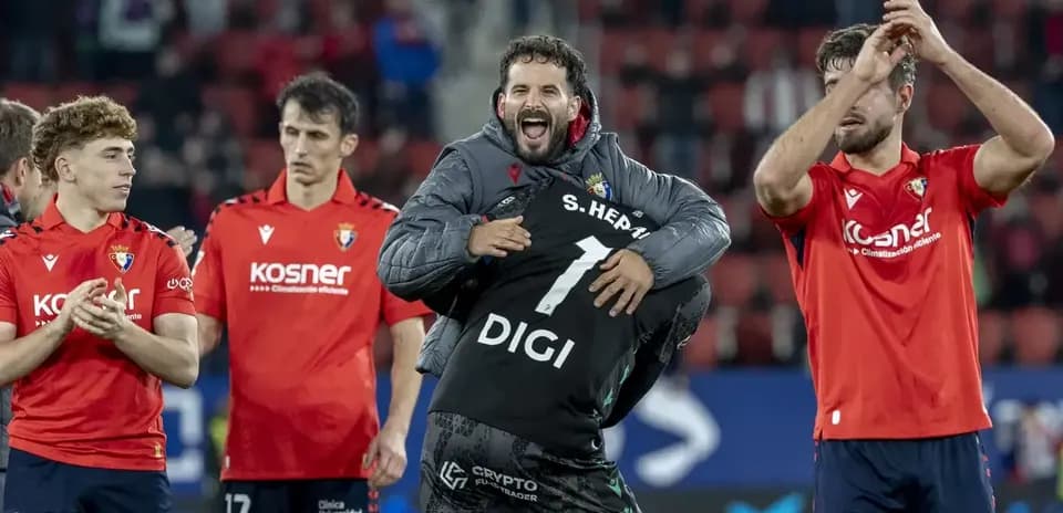 Jugadores de Osasuna celebrando la victoria