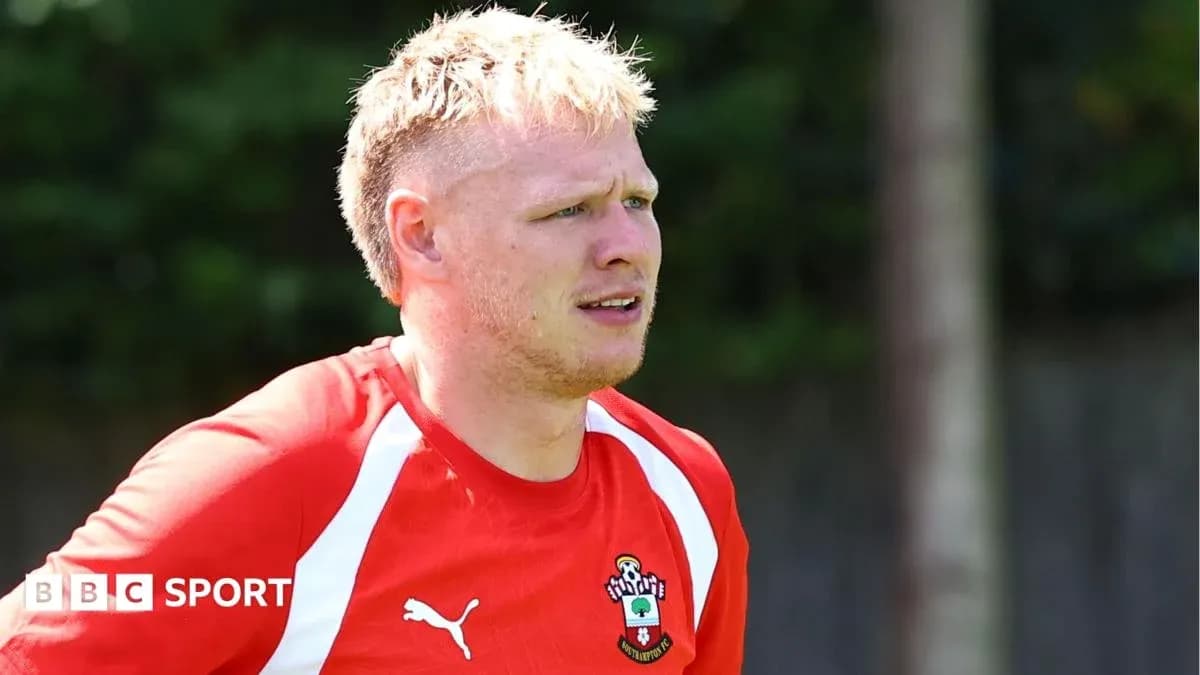Jugador de Southampton FC entrenando en la cancha