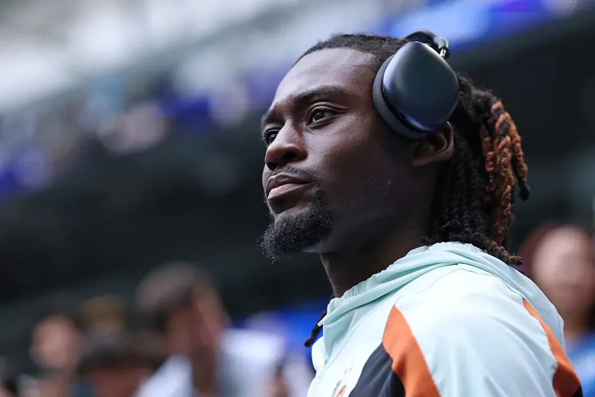 Jugador con auriculares antes del partido