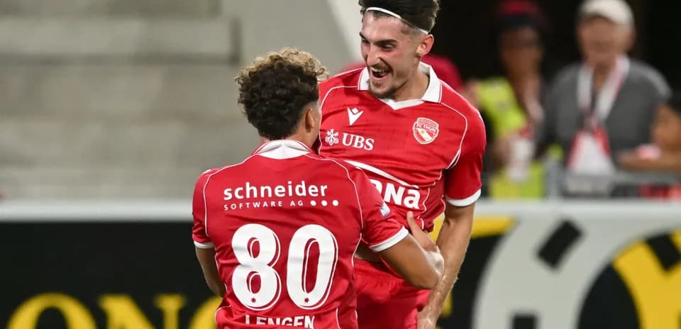Jugadores de FC Thun celebrando un gol