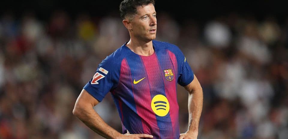 Jugador de Barcelona durante un partido en el campo