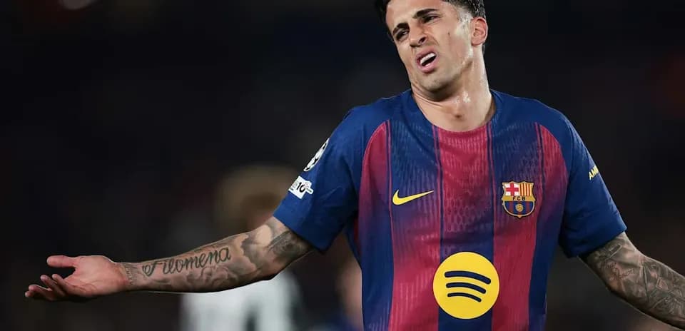 Jugador de Barcelona gesticulando durante el partido