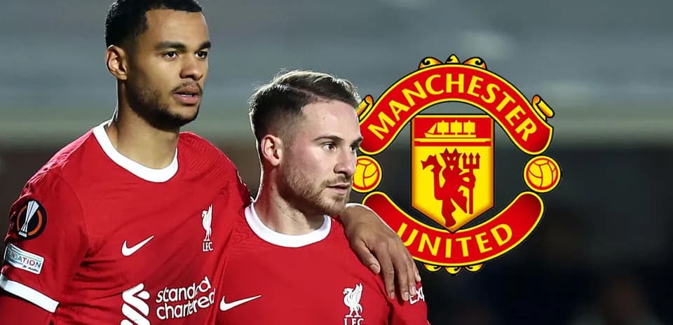 Jugadores de Liverpool en el campo durante el partido