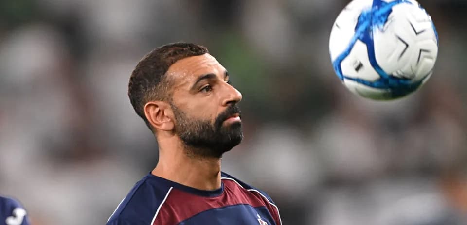 Jugador controlando el balón durante el entrenamiento