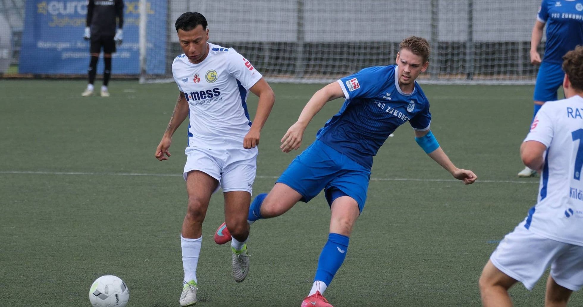 Jugador de SW Essen en acción contra Meerbusch
