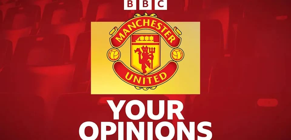 Logotipo de Manchester United sobre fondo rojo